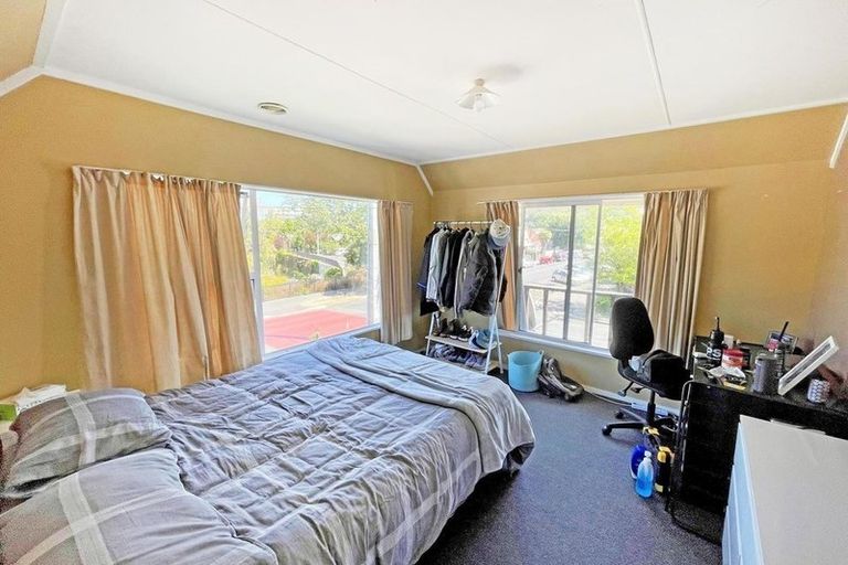 Photo of property in 439 Leith Street, North Dunedin, Dunedin, 9016