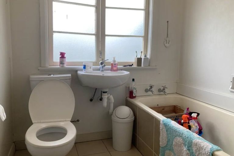 Photo of property in 73f Heretaunga Street, Palmerston North, 4414