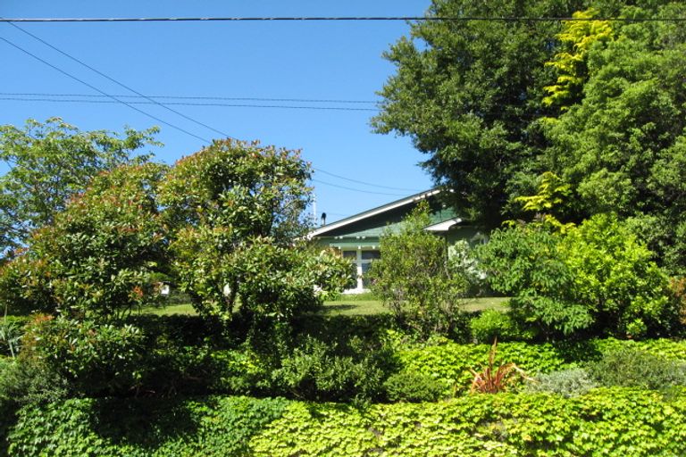 Photo of property in 175 Fifield Terrace, Opawa, Christchurch, 8023