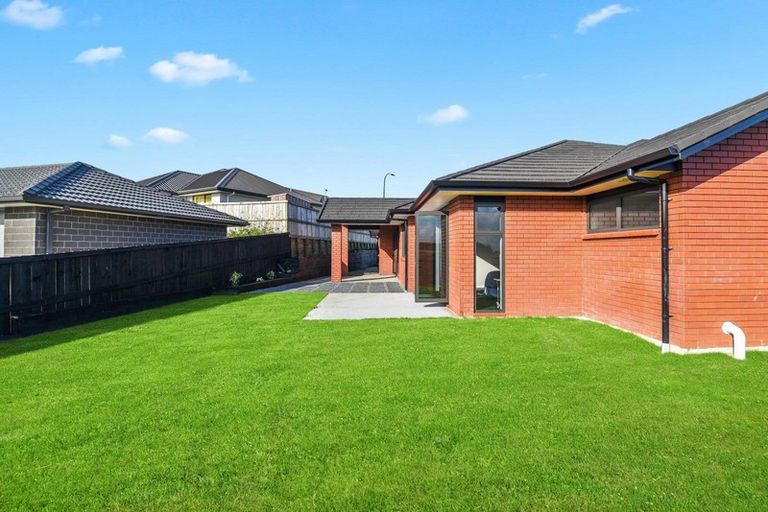 Photo of property in 16 Waireka Road, Rototuna North, Hamilton, 3210