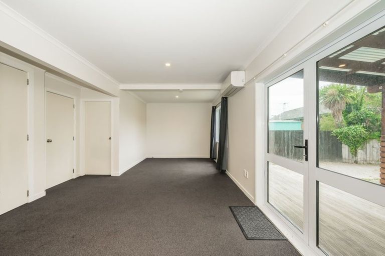Photo of property in 4 Eatwell Avenue, Paraparaumu Beach, Paraparaumu, 5032