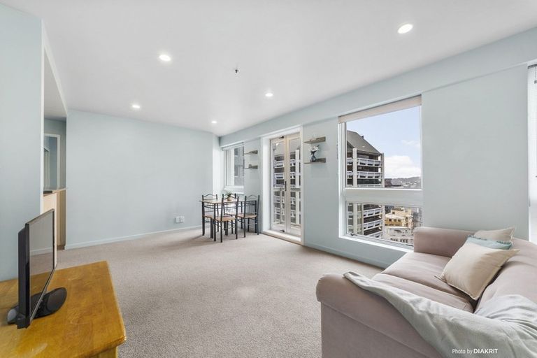 Photo of property in Terrace Heights Apartments, 8e/163 The Terrace, Wellington Central, Wellington, 6011