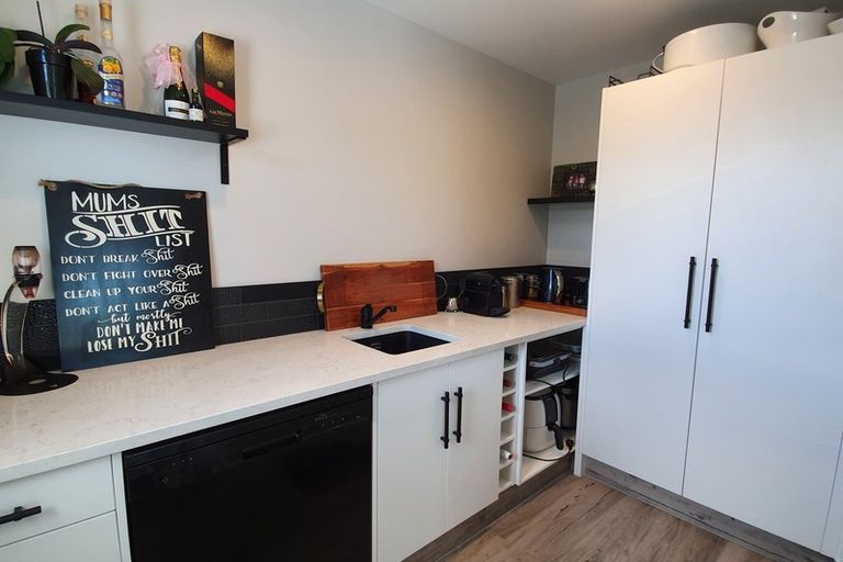 Photo of property in 130 Highland Drive, Acacia Bay, Taupo, 3385