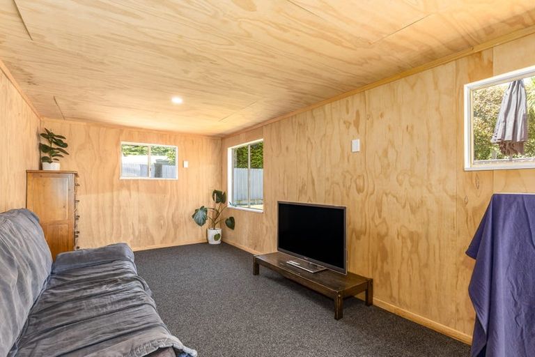 Photo of property in 20 Parenga Street, Wainuiomata, Lower Hutt, 5014