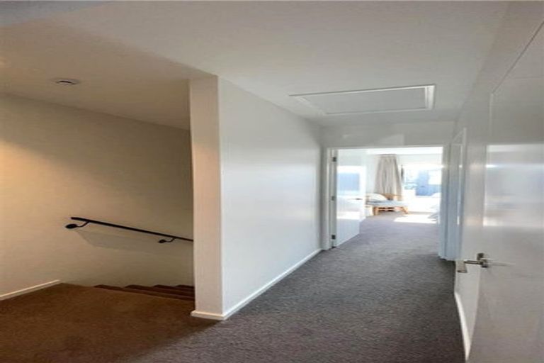 Photo of property in 21 Landsdowne Terrace, Cashmere, Christchurch, 8022