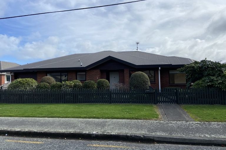 Photo of property in 1/14 Vincent Street, Waterloo, Lower Hutt, 5011