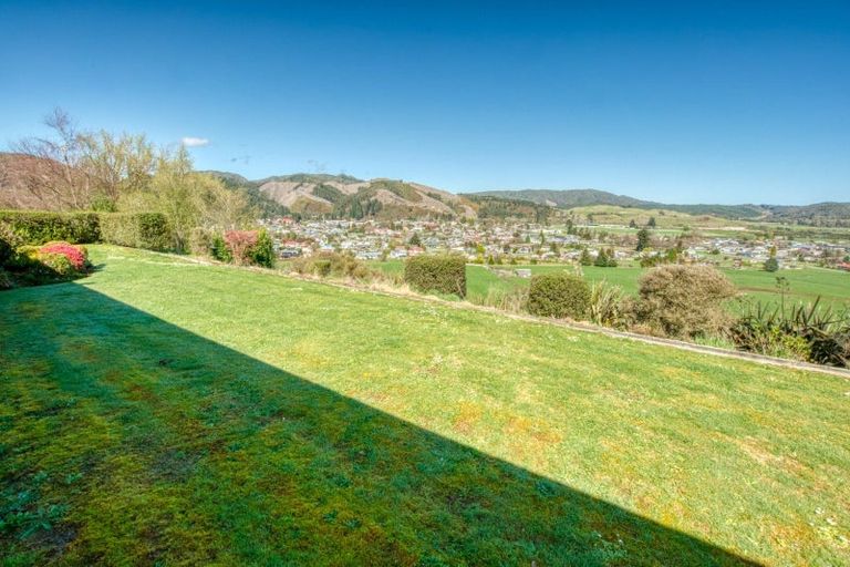Photo of property in 22 Butts Road, Reefton, 7830