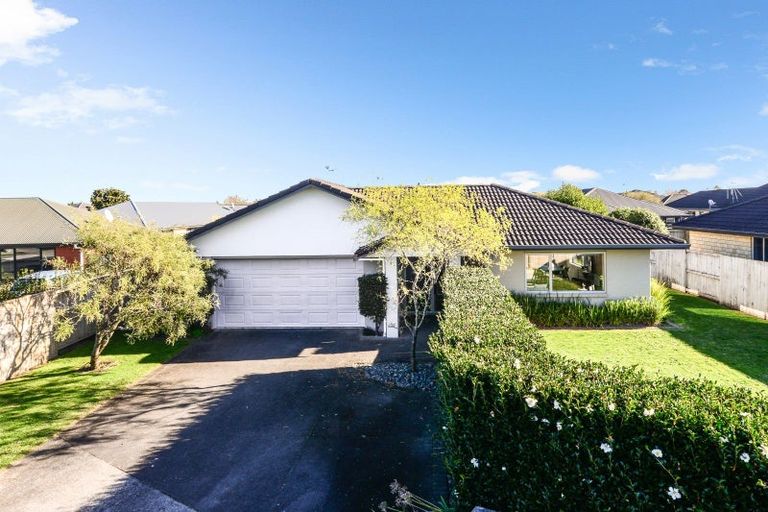 Photo of property in 8 Rosewood Court, Huntington, Hamilton, 3210