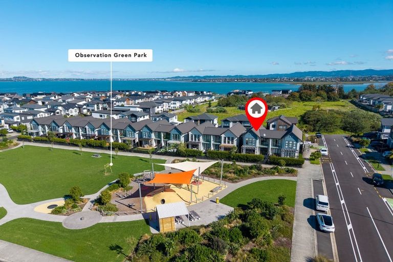 Photo of property in 21 Irving Place, Hobsonville, Auckland, 0616