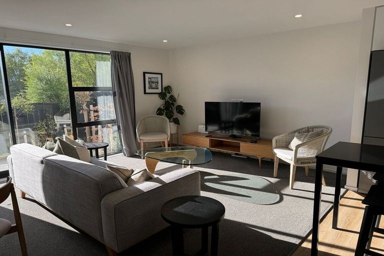 Photo of property in 4/6 Burdale Street, Riccarton, Christchurch, 8011