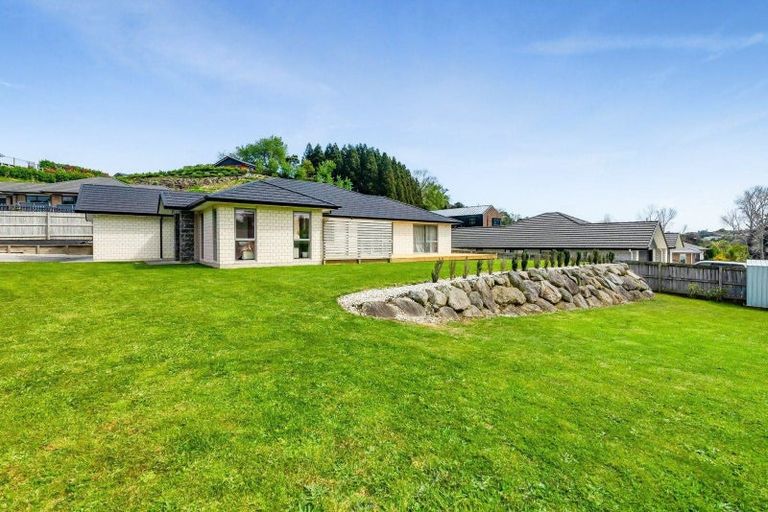 Photo of property in 23 Garrett Drive, Whalers Gate, New Plymouth, 4310