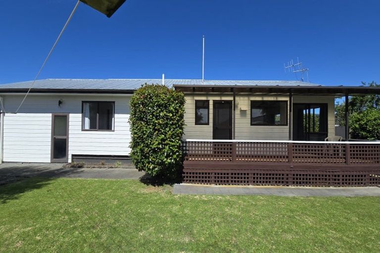 Photo of property in 36 Whiting Crescent, Greenmeadows, Napier, 4112