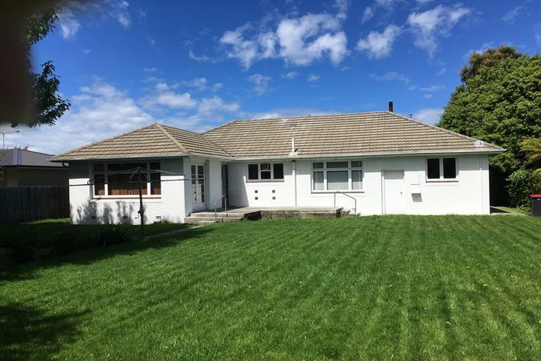 Photo of property in 114 Blenheim Road, Riccarton, Christchurch, 8041