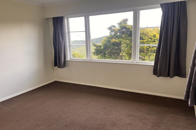Photo of property in 26 Titiro Moana Road, Korokoro, Lower Hutt, 5012