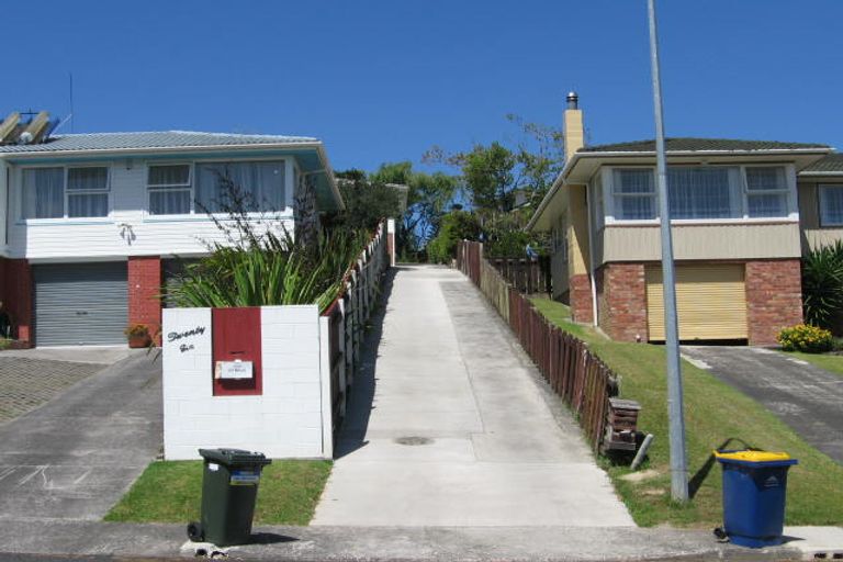 Photo of property in 2/28 Stott Avenue, Birkdale, Auckland, 0626