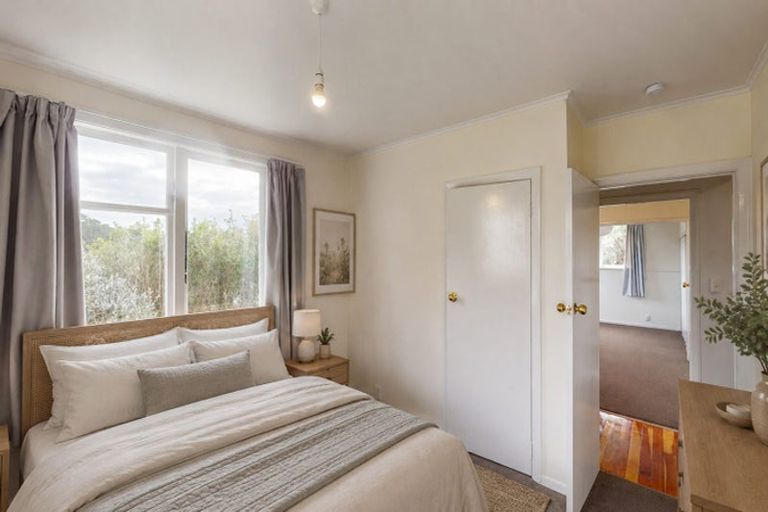 Photo of property in 17 Durham Street, Cannons Creek, Porirua, 5024