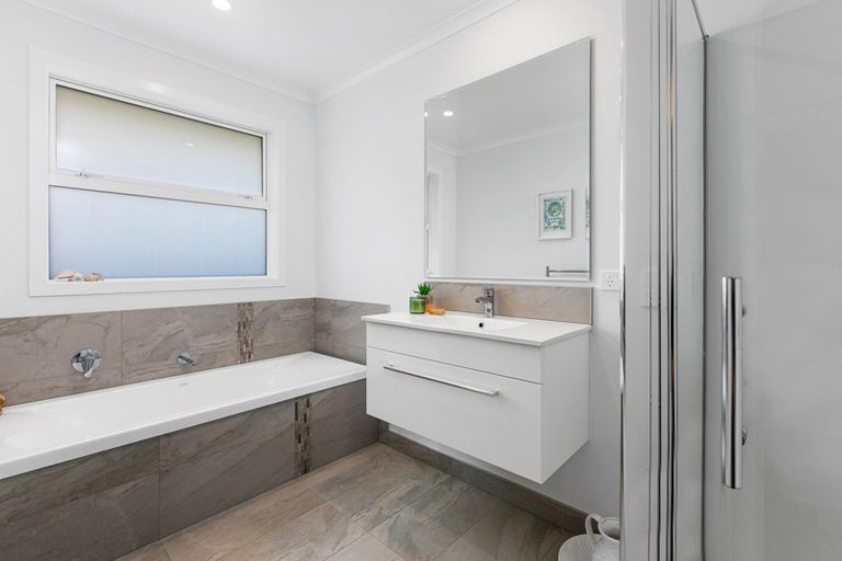 Photo of property in 209 Ballintoy Park Drive, Welcome Bay, Tauranga, 3175