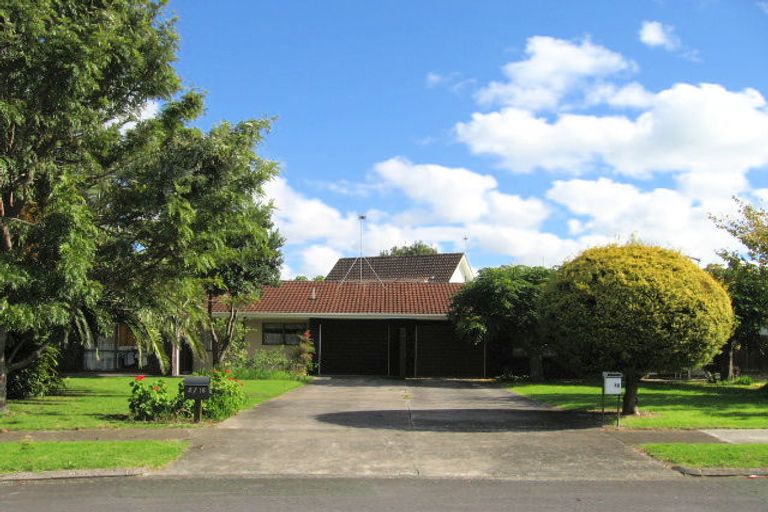 Photo of property in 1/18 Vivian Wilson Drive, Eastern Beach, Auckland, 2012