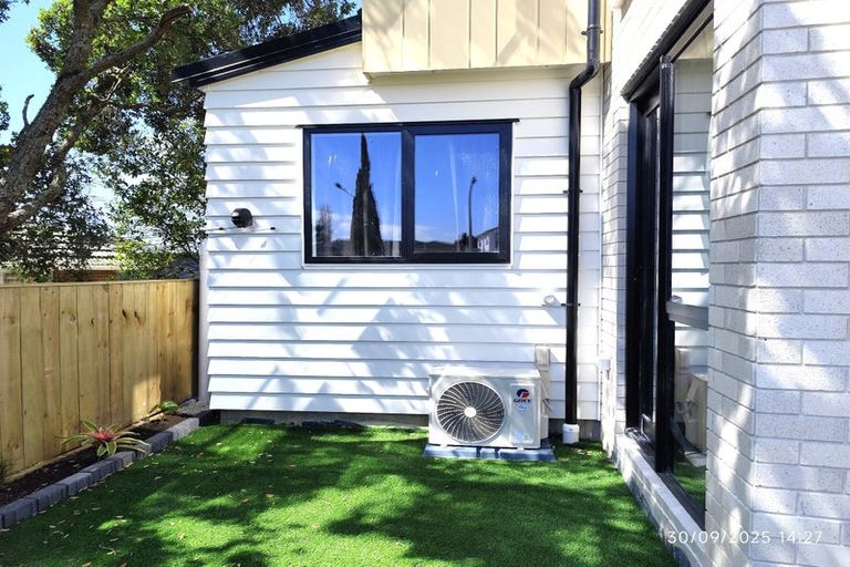 Photo of property in 4 Chatsworth Crescent, Pakuranga Heights, Auckland, 2010