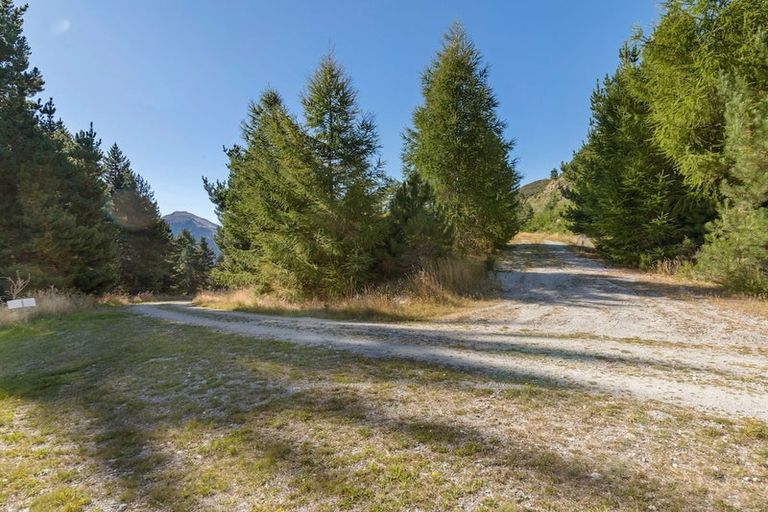 Photo of property in 5 Glacier Way, Glenorchy, 9372