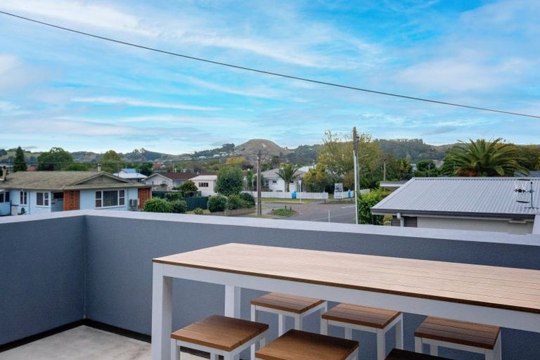 Photo of property in 9a Avenue Road, Greenmeadows, Napier, 4112