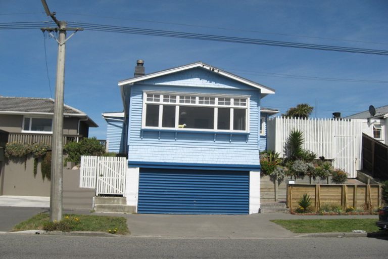 Photo of property in 425 Marine Parade, South New Brighton, Christchurch, 8062
