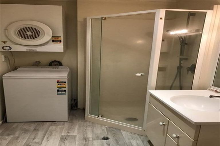 Photo of property in Grosvenor Cl, 9/6 Brown Street, Mount Cook, Wellington, 6021