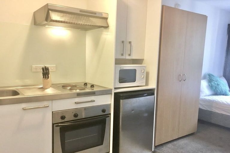 Photo of property in Orange Apartments/victoria Centr, 605/169 The Terrace, Wellington Central, Wellington, 6011