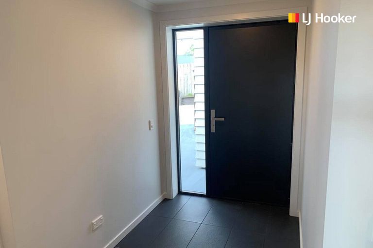 Photo of property in 1 Rexs Way, Green Island, Dunedin, 9018