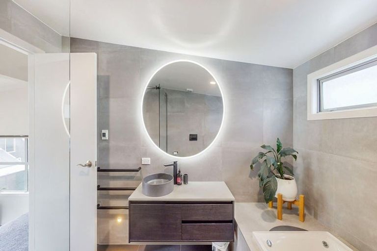 Photo of property in 94b Khandallah Road, Khandallah, Wellington, 6035