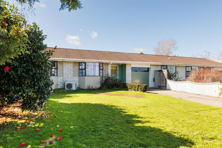 Photo of property in 36 Criterion Street, Bulls, 4818