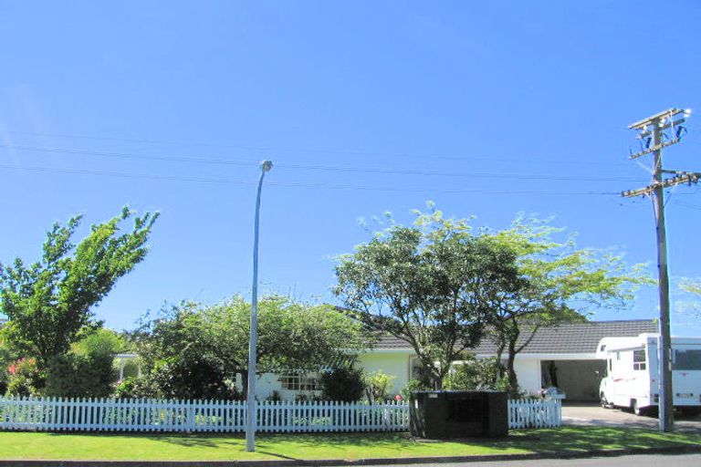 Photo of property in 5 Charles Street, Riverdale, Gisborne, 4010