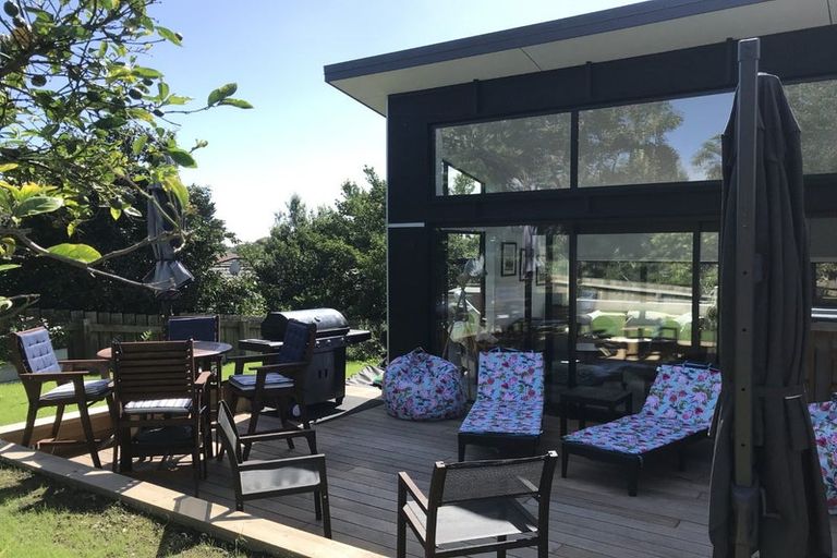 Photo of property in 7-7a Weka Road, Raumati Beach, Paraparaumu, 5032