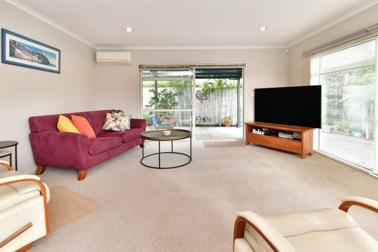 Photo of property in 44a Hatton Road, Orewa, 0931