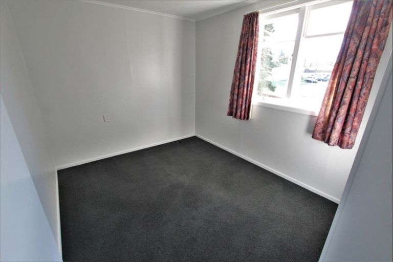 Photo of property in 271 Balmoral Drive, Tokoroa, 3420