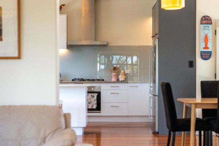 Photo of property in 48 Tiromoana Road, Raumati South, Paraparaumu, 5032