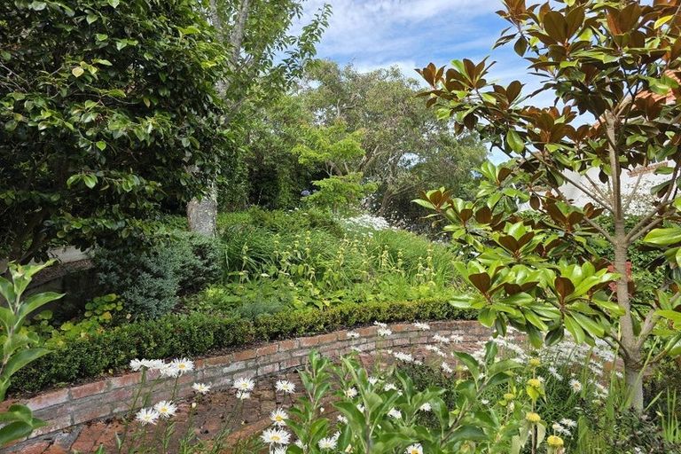 Photo of property in 84 Parkes Avenue, Saint Johns Hill, Whanganui, 4501