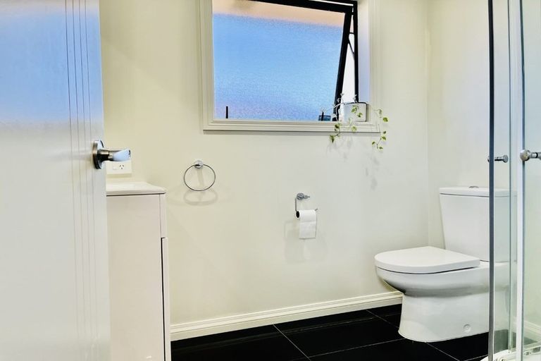 Photo of property in 32 Laurie Avenue, Papakura, 2110