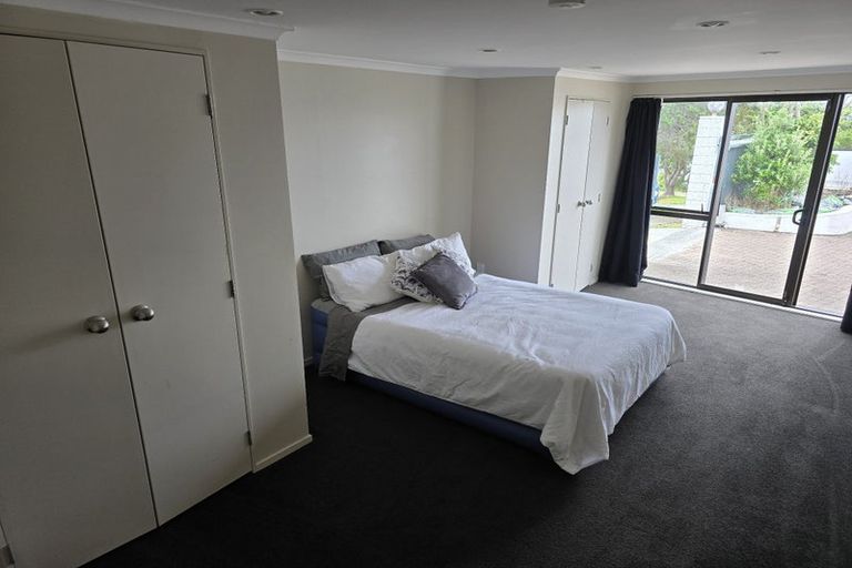 Photo of property in 9 Rangitane Street, Maupuia, Wellington, 6022