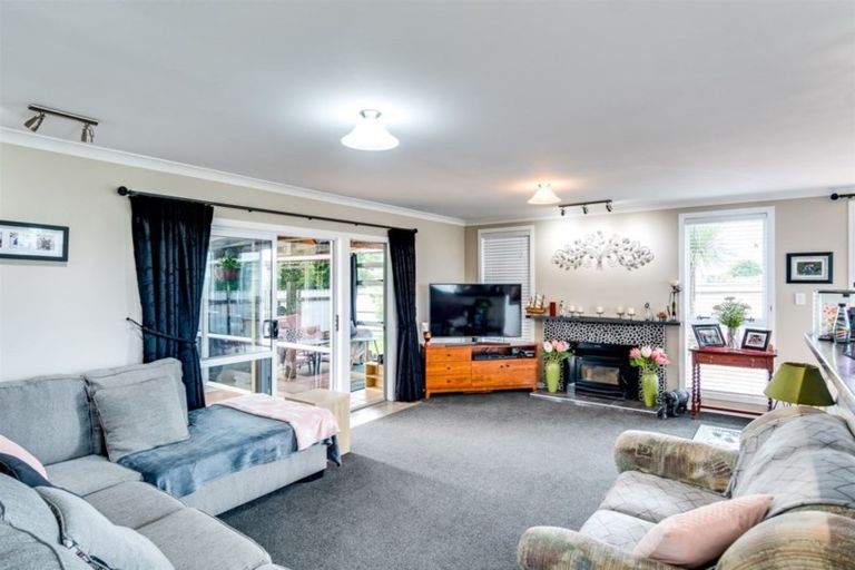 Photo of property in 1 Fife Crescent, Tamatea, Napier, 4112