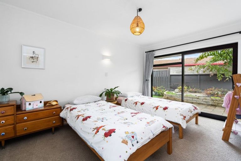 Photo of property in 6 Ranfurly Place, Te Kamo, Whangarei, 0112