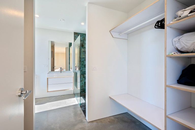 Photo of property in 6 Pounamu Avenue, Albert Town, Wanaka, 9305