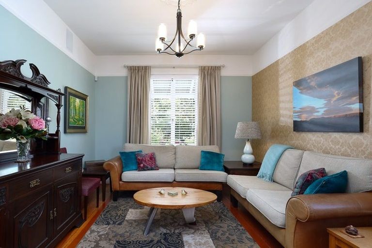 Photo of property in 214 Collingwood Street, Nelson South, Nelson, 7010