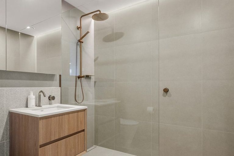 Photo of property in 16 Advance Terrace, Arrowtown, 9302