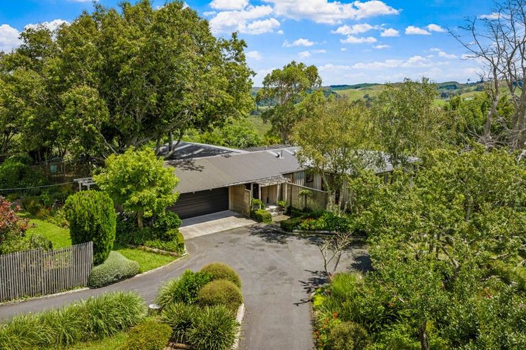 Photo of property in 4186 Kaipara Coast Highway, Tauhoa, Warkworth, 0984