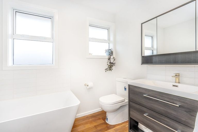 Photo of property in 239 Grahams Road, Bishopdale, Christchurch, 8053