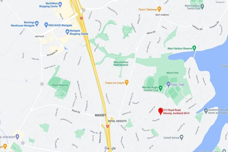 Photo of property in 212 Royal Road, Massey, Auckland, 0614