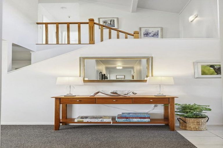 Photo of property in 2 Musket Lane, Whitby, Porirua, 5024