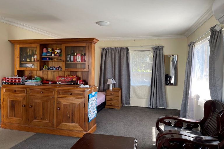 Photo of property in 18 Wycherley Drive, Bucklands Beach, Auckland, 2014