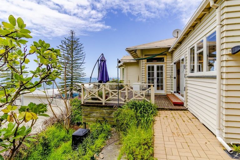 Photo of property in 6 Seaview Terrace, Bluff Hill, Napier, 4110